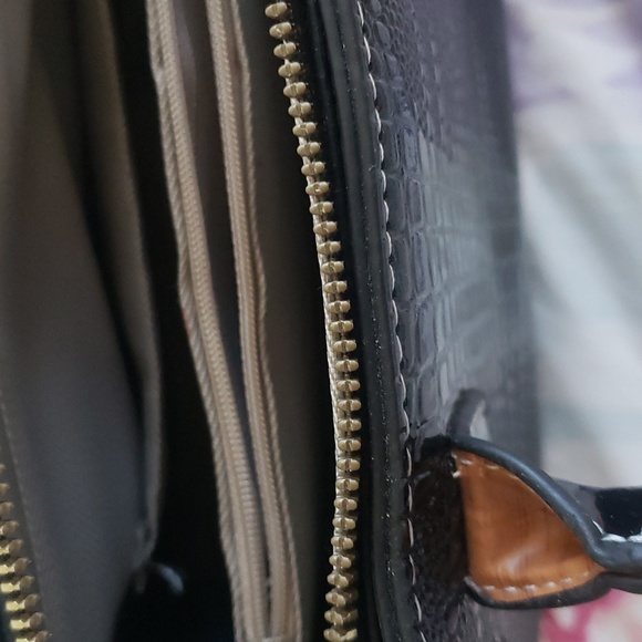 Small Black Purse - Picture 9 of 14